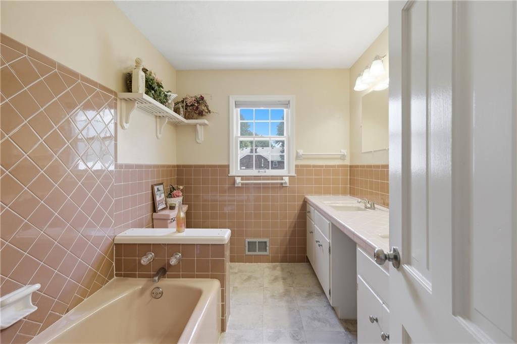 3609 S Phelps Road Property Photo 25