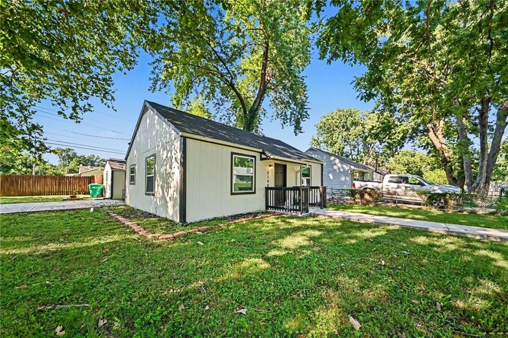 5146 Forest Avenue Property Photo 6
