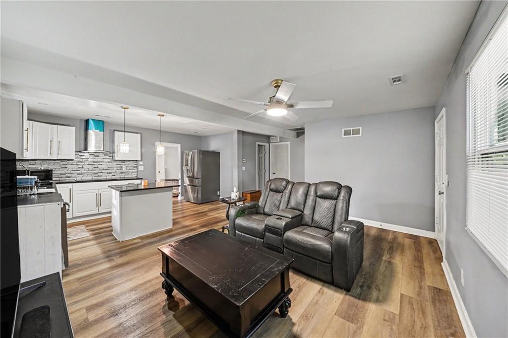 5146 Forest Avenue Property Photo 8
