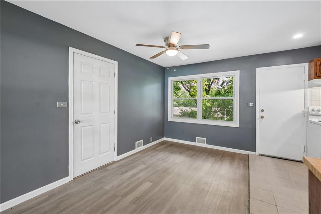11217 Manchester Avenue Property Photo 7