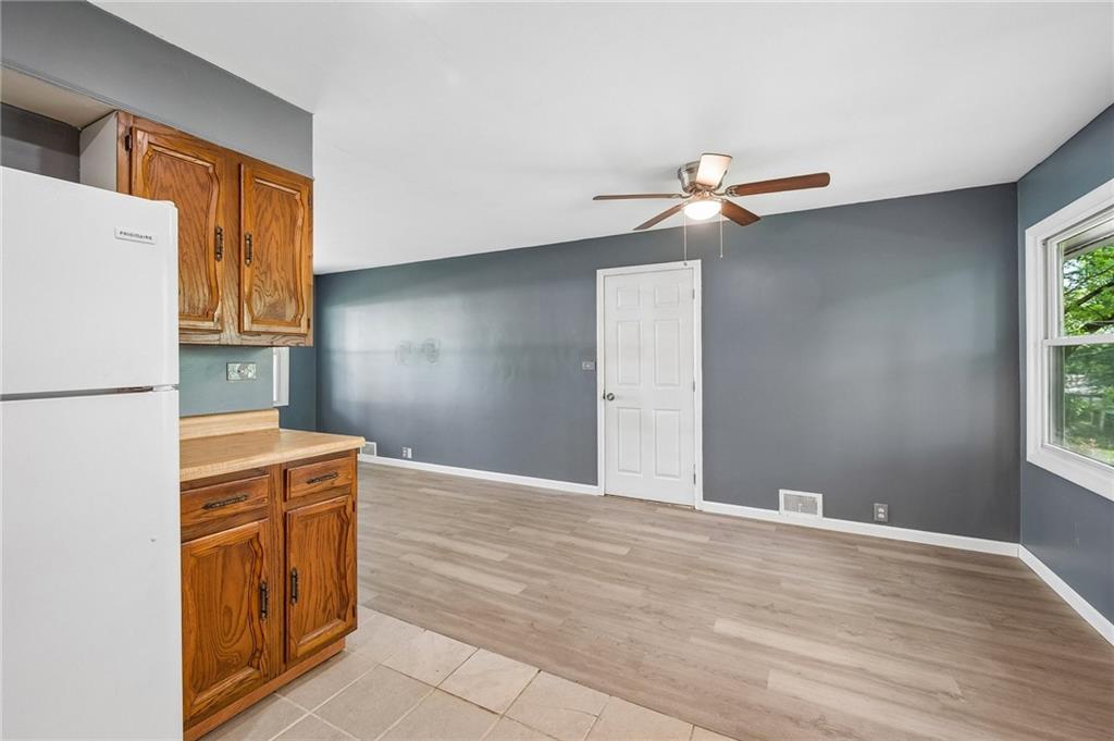 11217 Manchester Avenue Property Photo 11