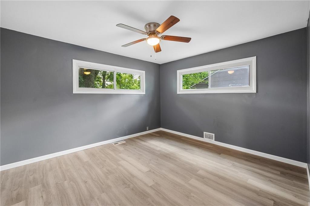 11217 Manchester Avenue Property Photo 14