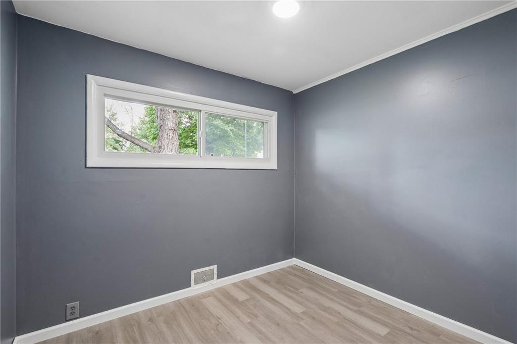 11217 Manchester Avenue Property Photo 18