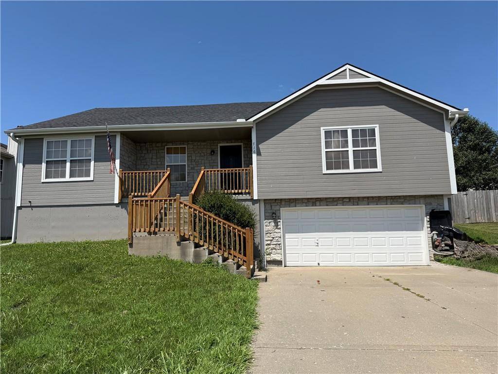 716 Sw Brome Drive Property Photo 1