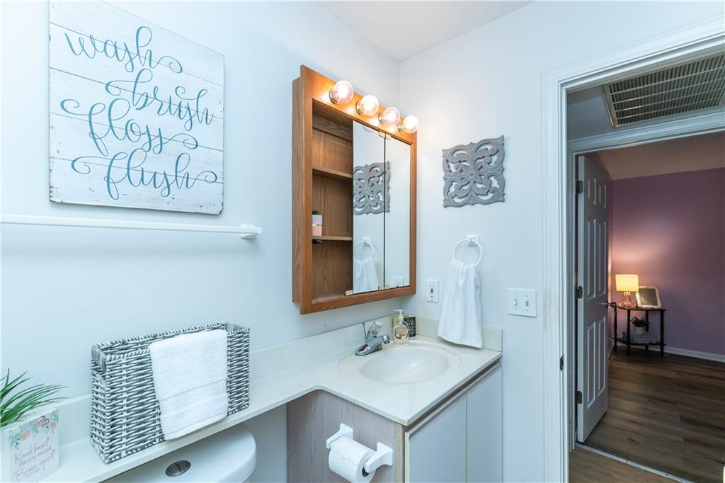 2330 Ne 68th Street Property Photo 7