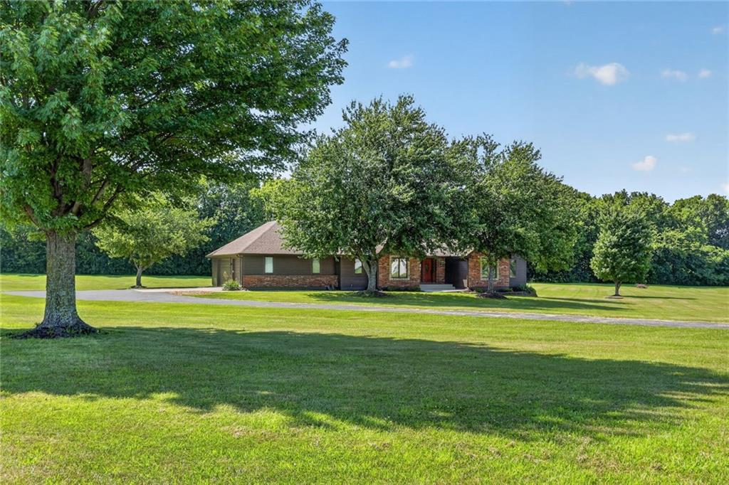 17618 S Emerald View Drive Property Photo 3