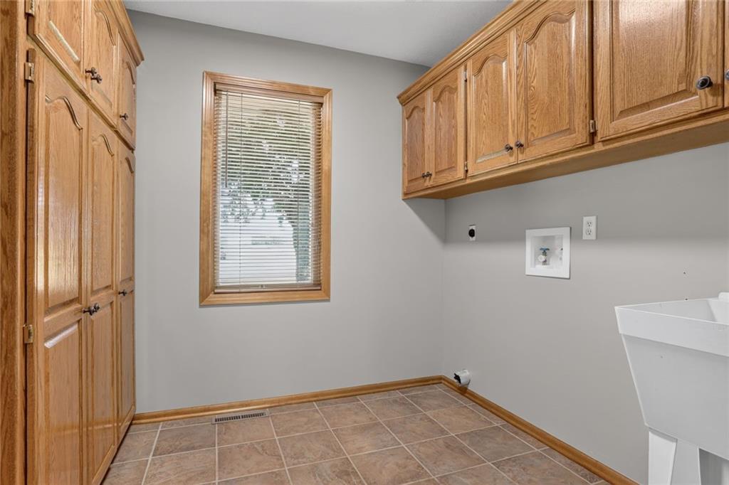 17618 S Emerald View Drive Property Photo 13