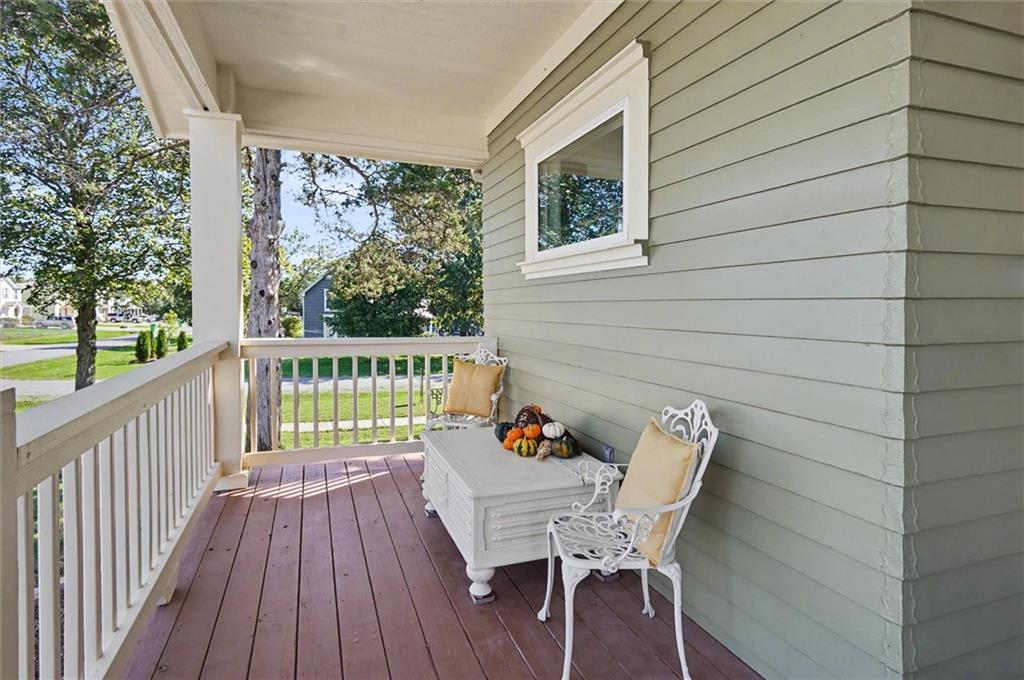 403 Baker Street Property Photo 4