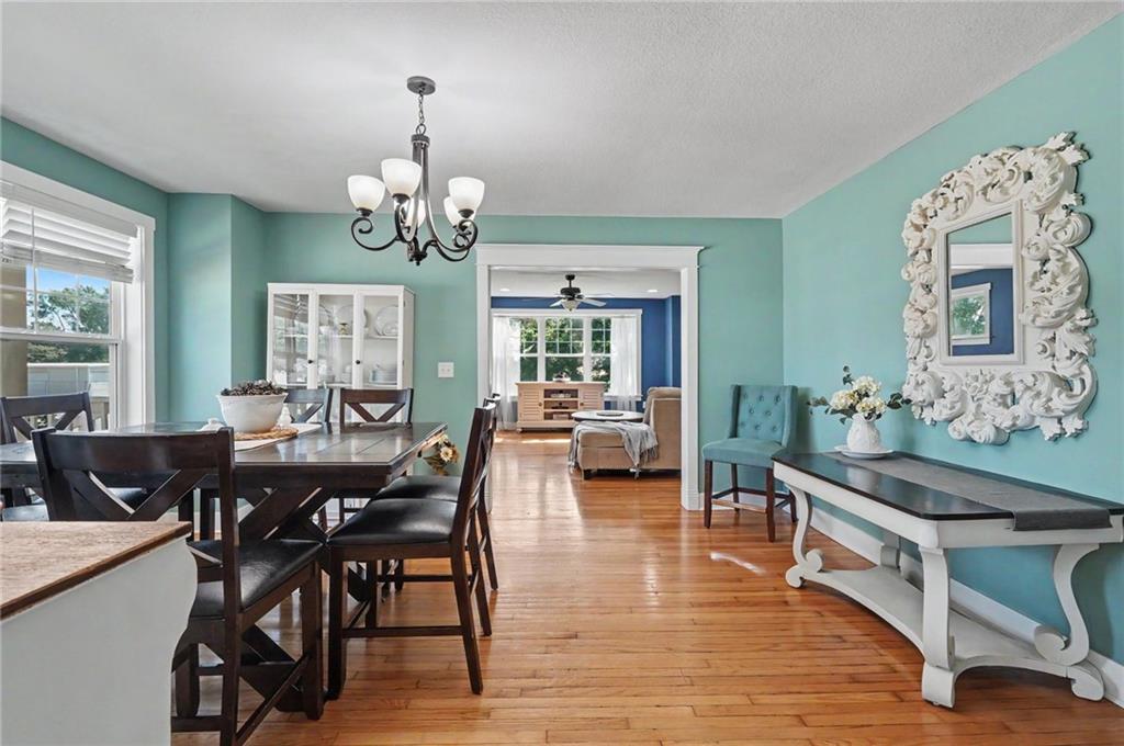 403 Baker Street Property Photo 11