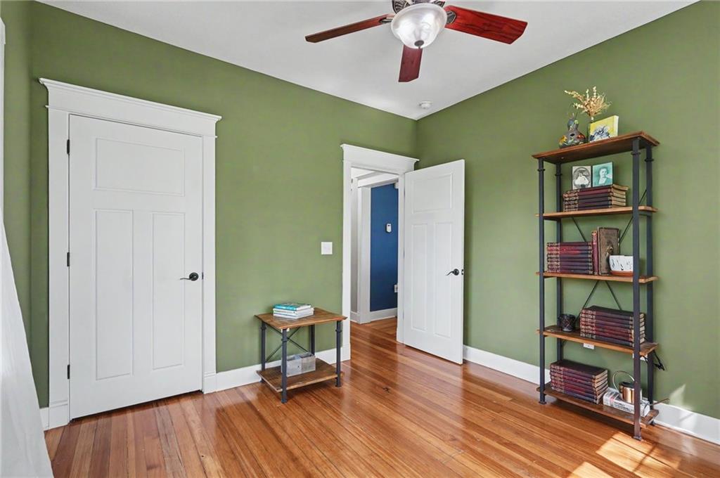 403 Baker Street Property Photo 19