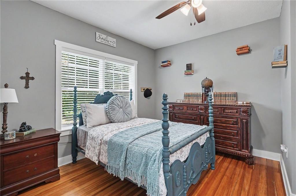 403 Baker Street Property Photo 21