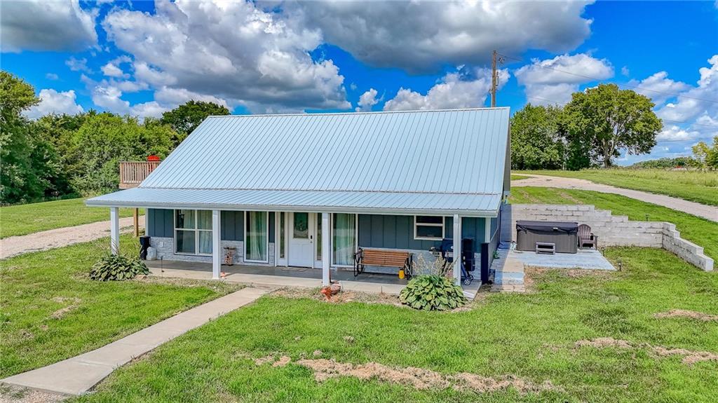 938 Sw 13 Highway Property Photo 2