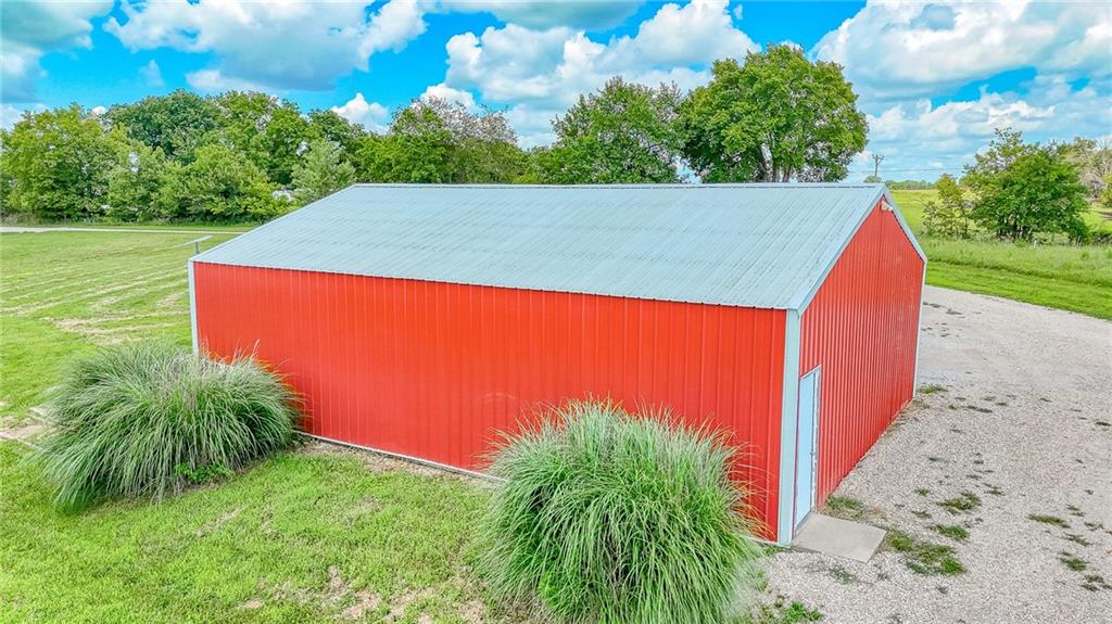 938 Sw 13 Highway Property Photo 27