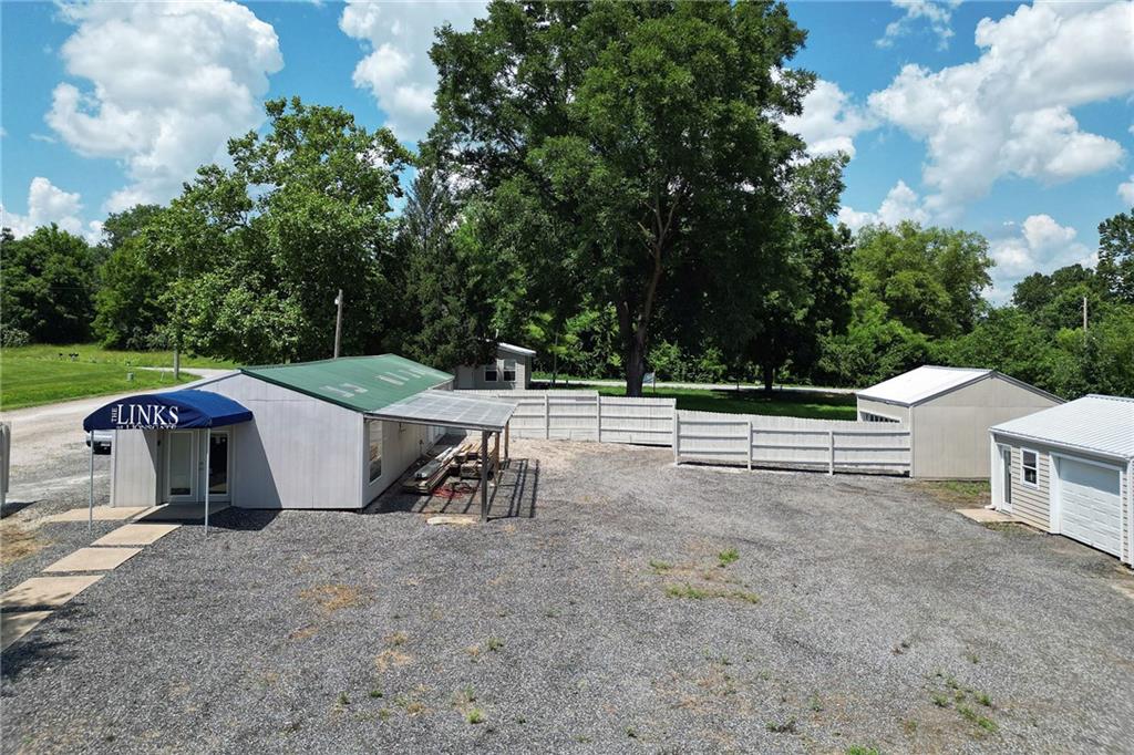 22701 Timberview Road Property Photo 3