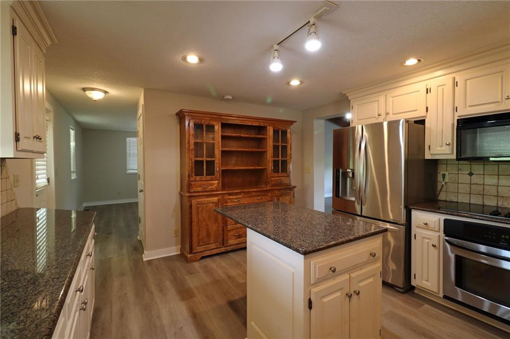 22701 Timberview Road Property Photo 50