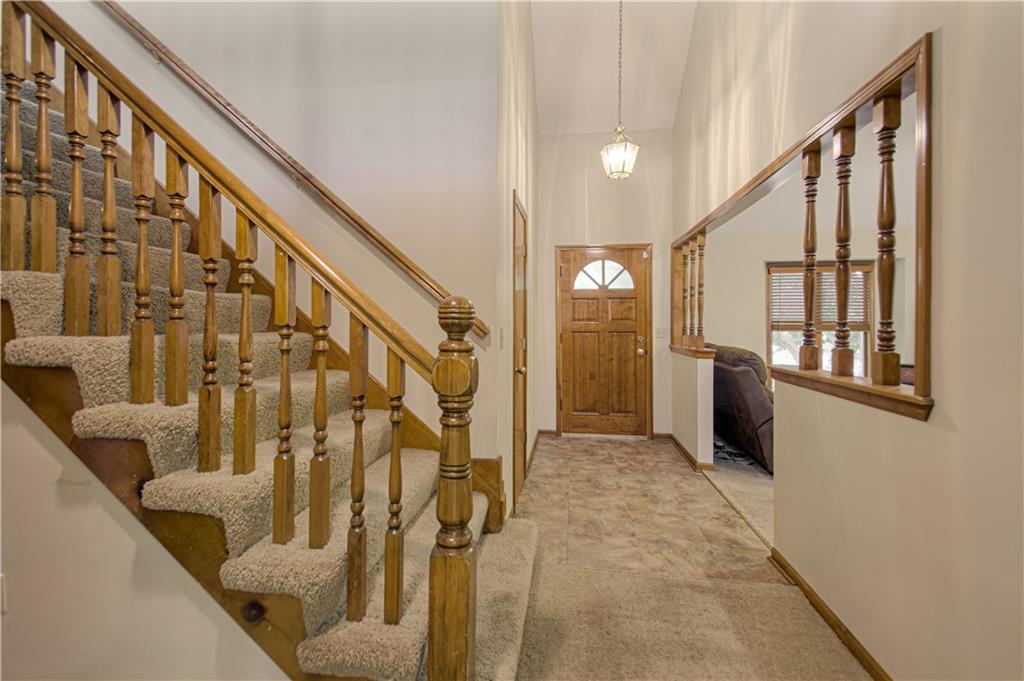 1023 E Oakview Street Property Photo 3