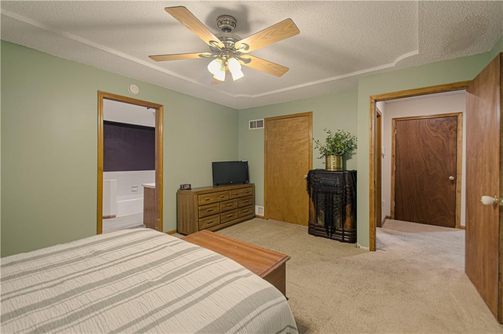 1023 E Oakview Street Property Photo 14