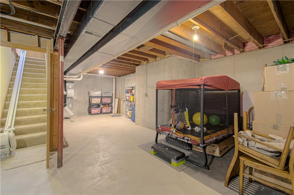 1023 E Oakview Street Property Photo 27