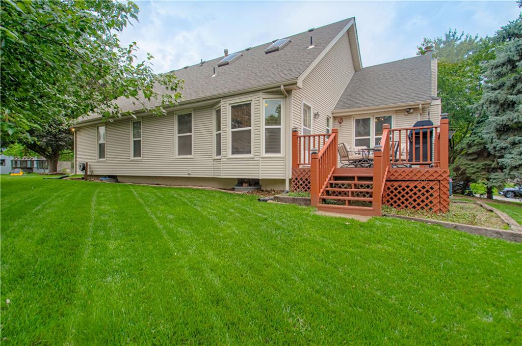 1023 E Oakview Street Property Photo 32