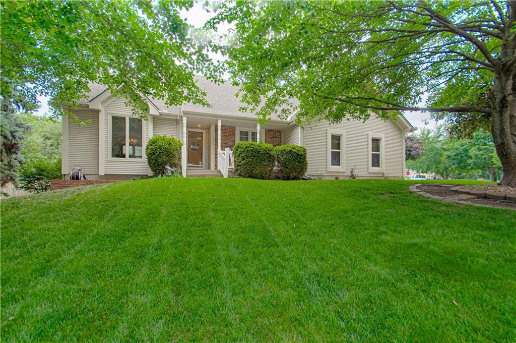 1023 E Oakview Street Property Photo 38