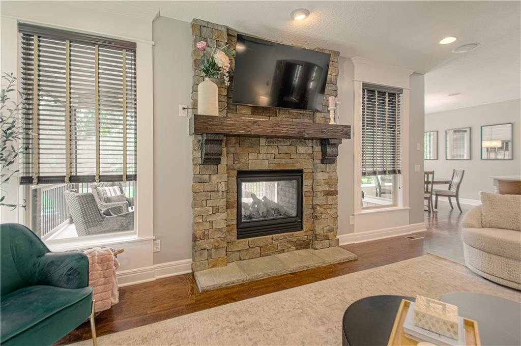 9405 W 163rd Place Property Photo 16