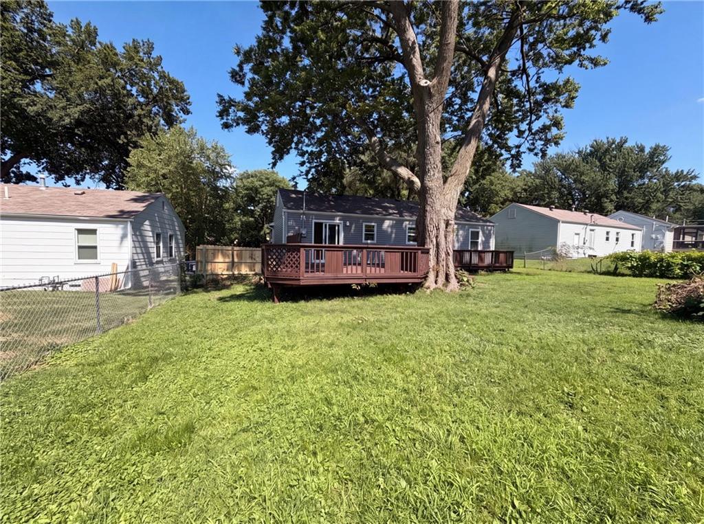 11615 W 68th Street Property Photo 12