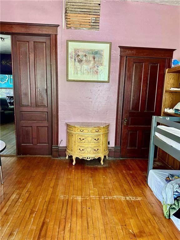 409 E Spring Street Property Photo 11