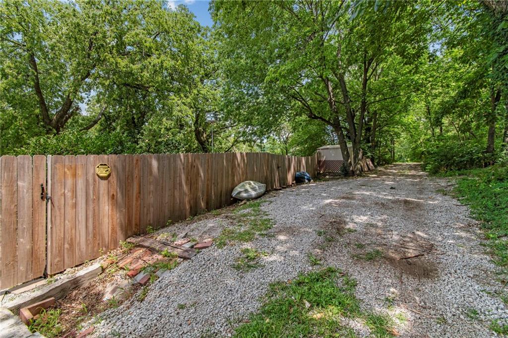 607 N Main Street Property Photo 29