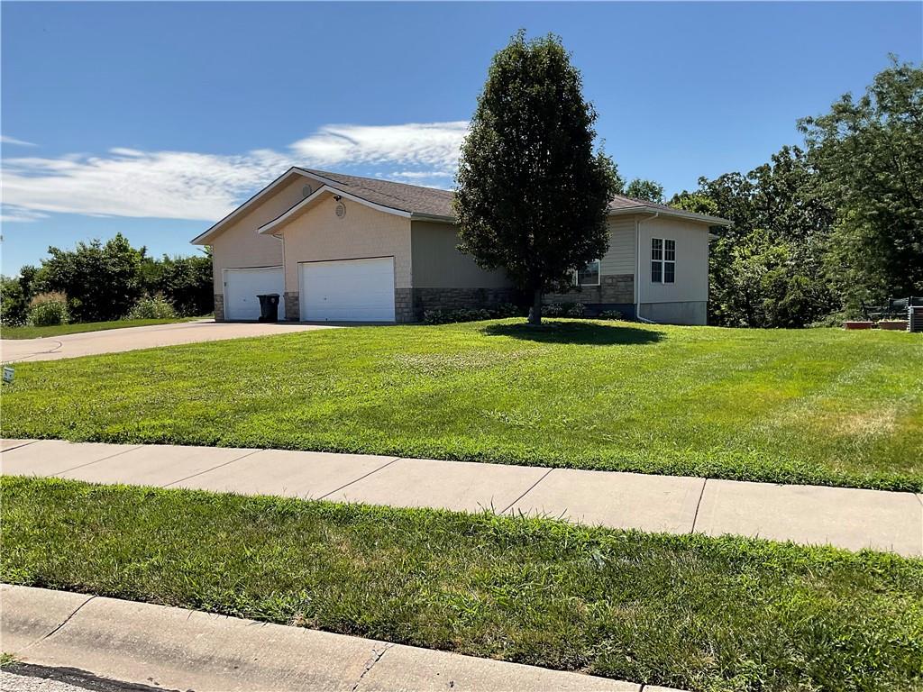 16109 E 50th Terrace Property Photo 1