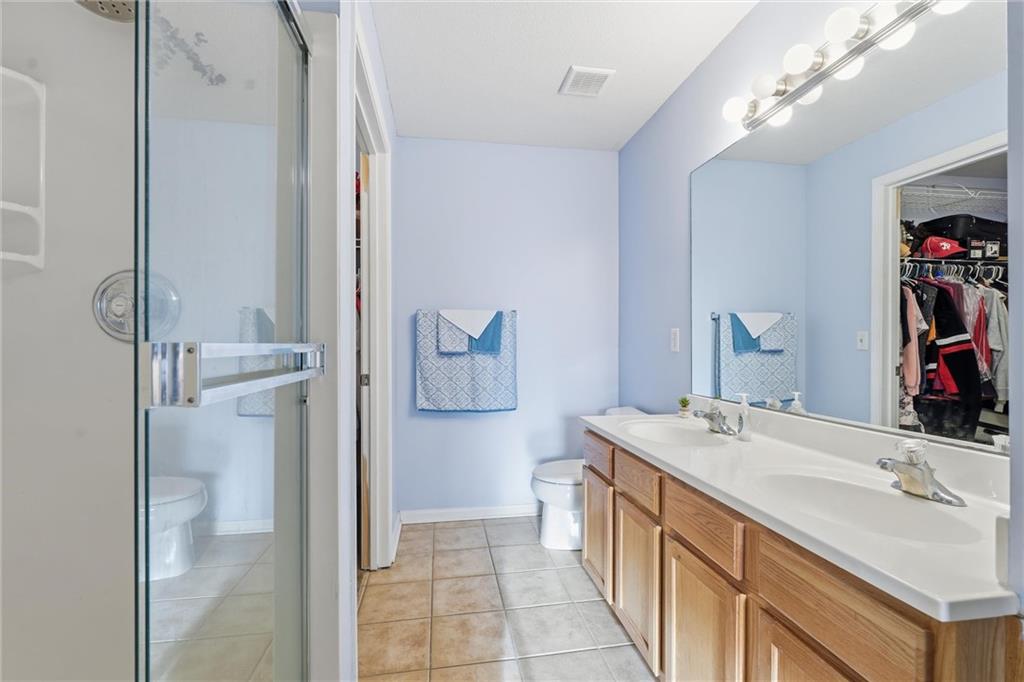 8030 N Drury Avenue Property Photo 17