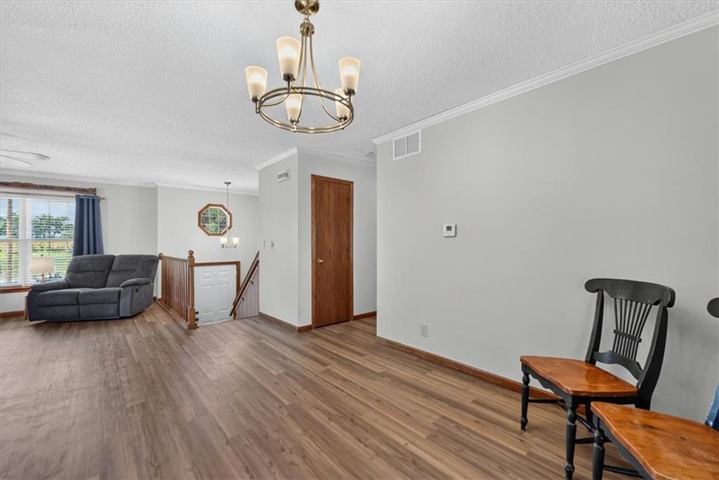 103 S Paul Drive Property Photo 9