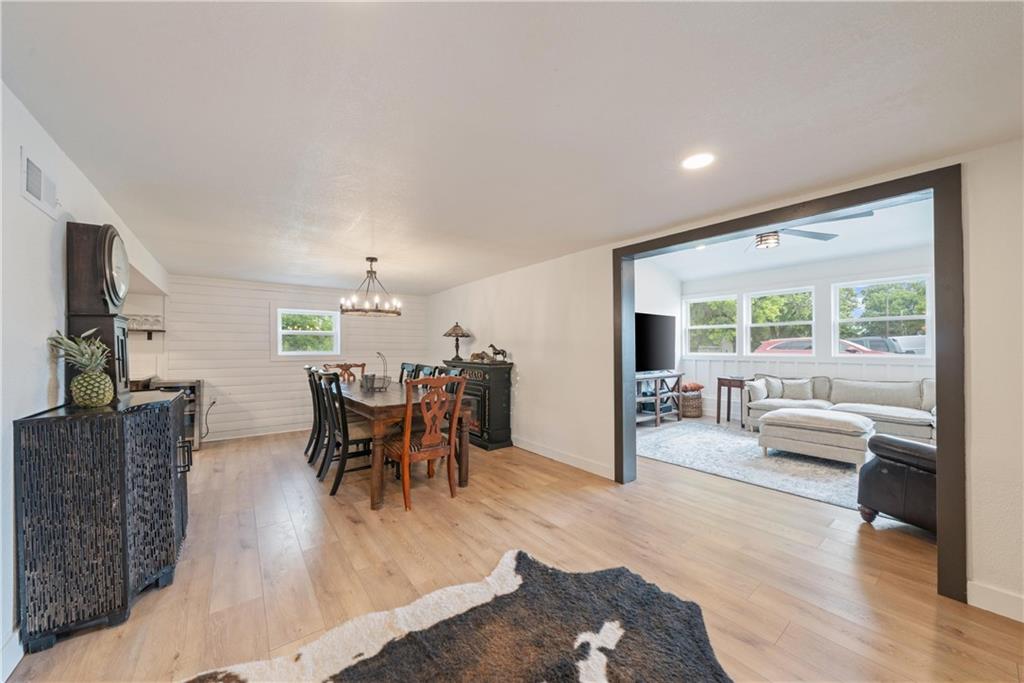 105 Ne Douglas Street Property Photo 50