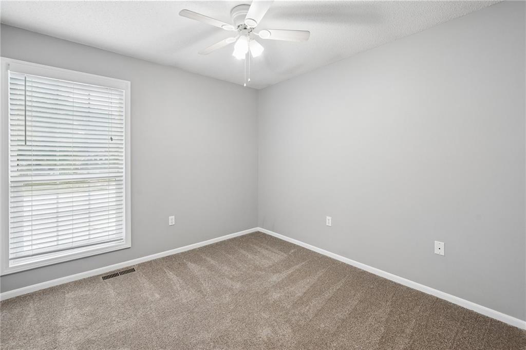 4904 Rosehill Drive Property Photo 14