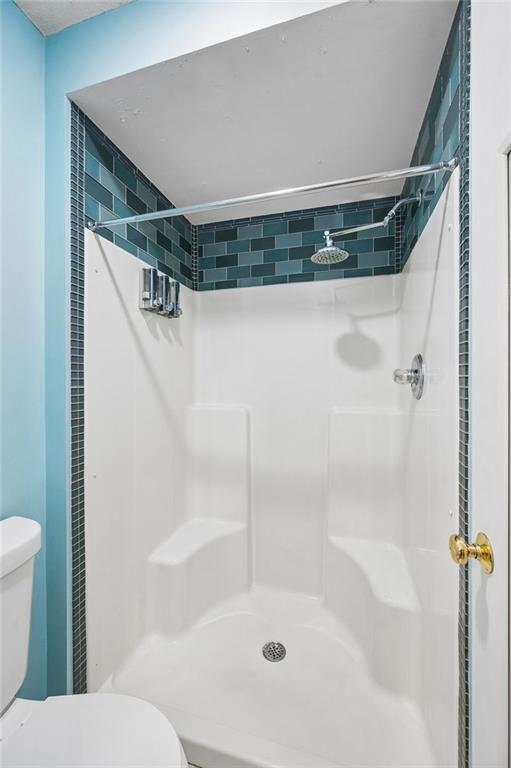 4904 Rosehill Drive Property Photo 18