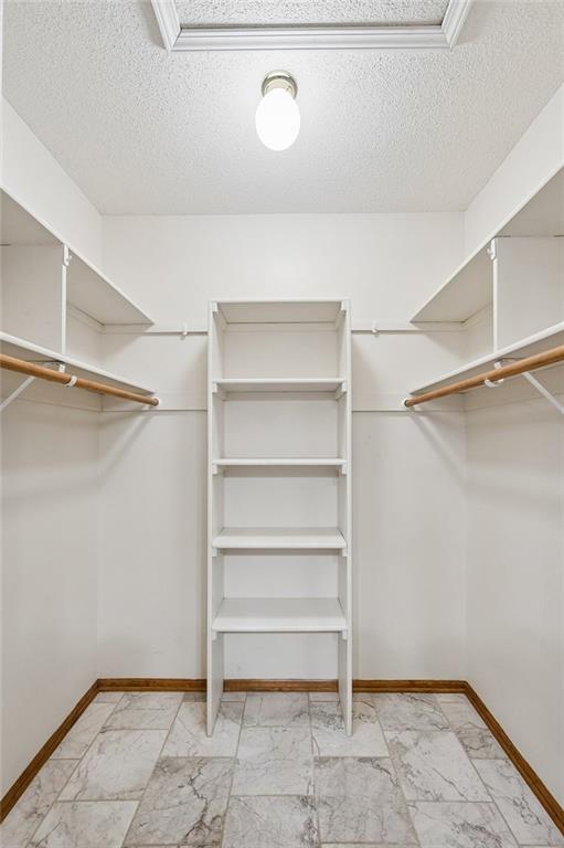 4904 Rosehill Drive Property Photo 20