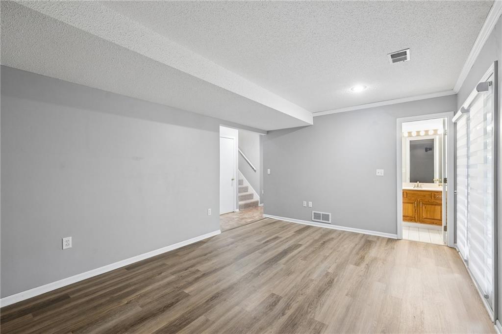 4904 Rosehill Drive Property Photo 23