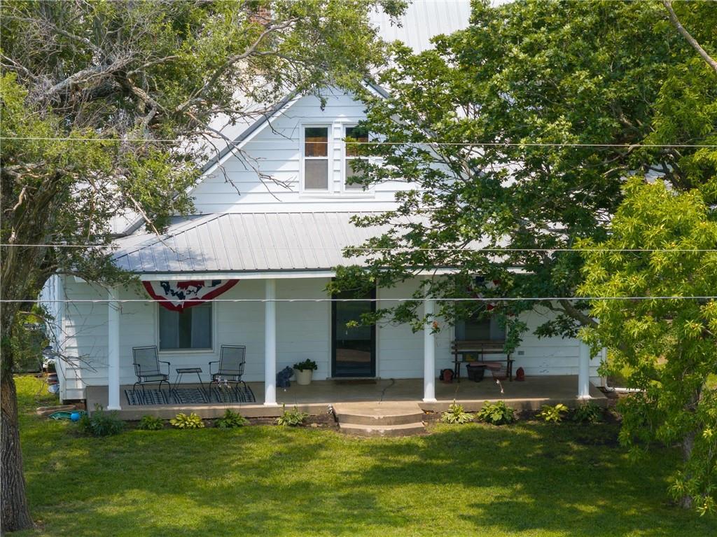 835 Nw 950 Road Property Photo 3
