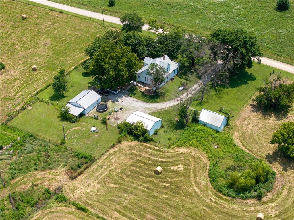 835 Nw 950 Road Property Photo 6