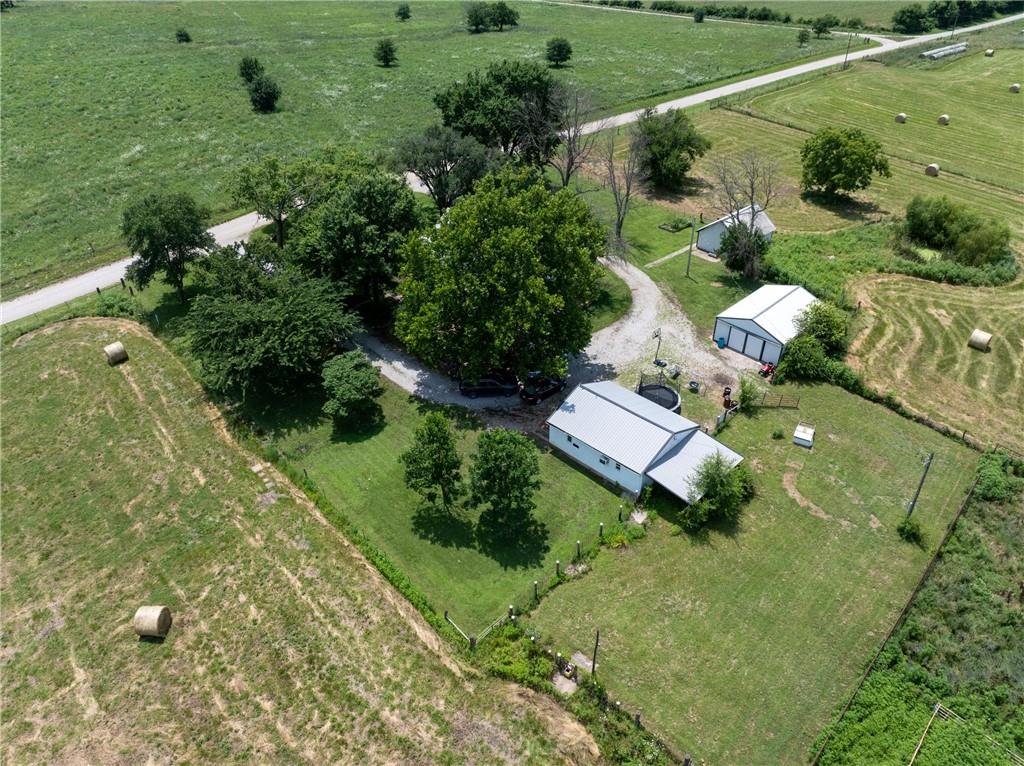 835 Nw 950 Road Property Photo 47