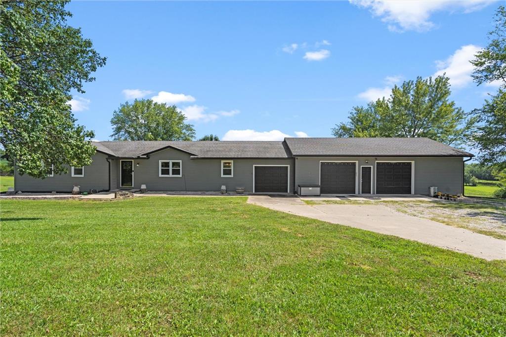 17739 Eisenhower Road Property Photo 8
