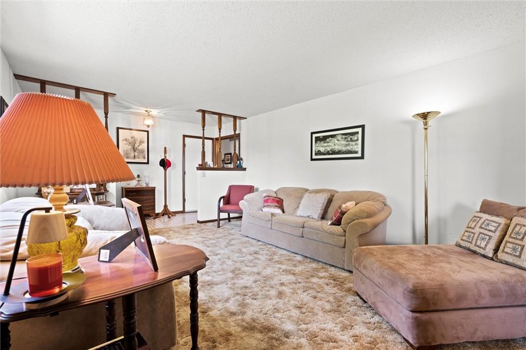 17739 Eisenhower Road Property Photo 18