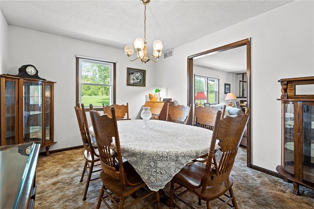 17739 Eisenhower Road Property Photo 29