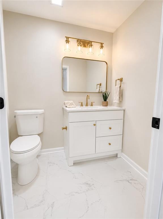 10624 N Wallace Avenue Property Photo 13