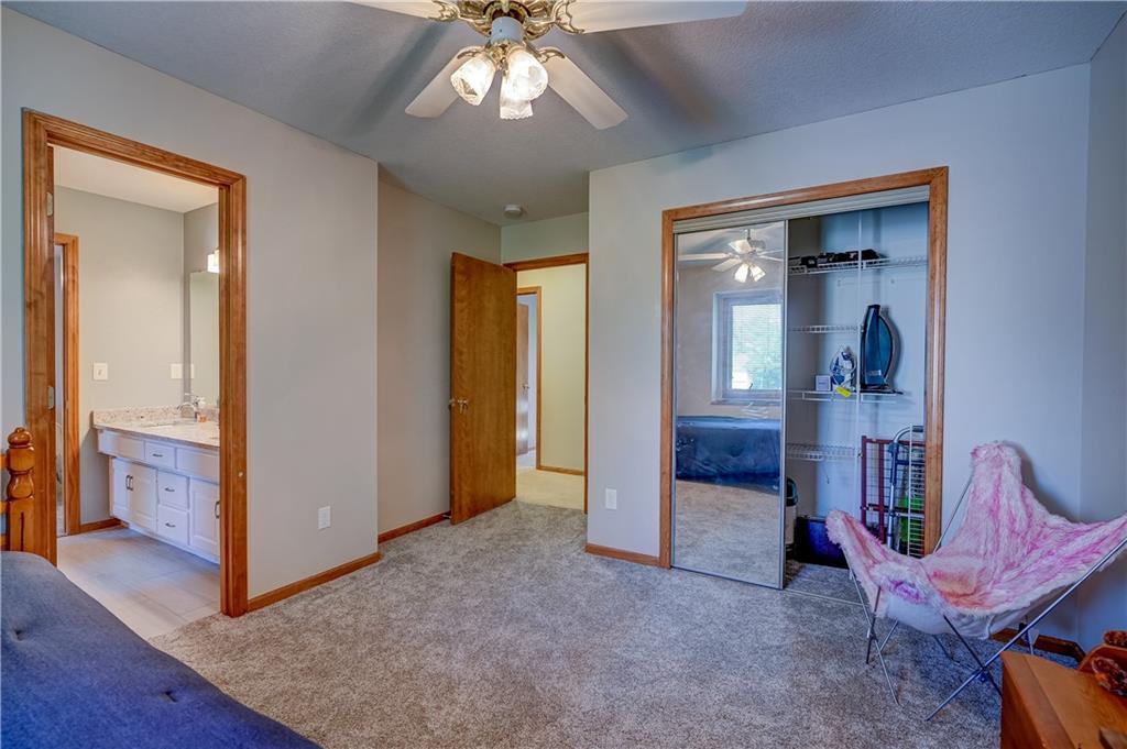 512 Canterbury Lane Property Photo 33