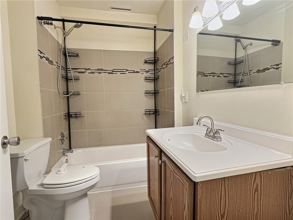 125 Walnut Street Property Photo 9