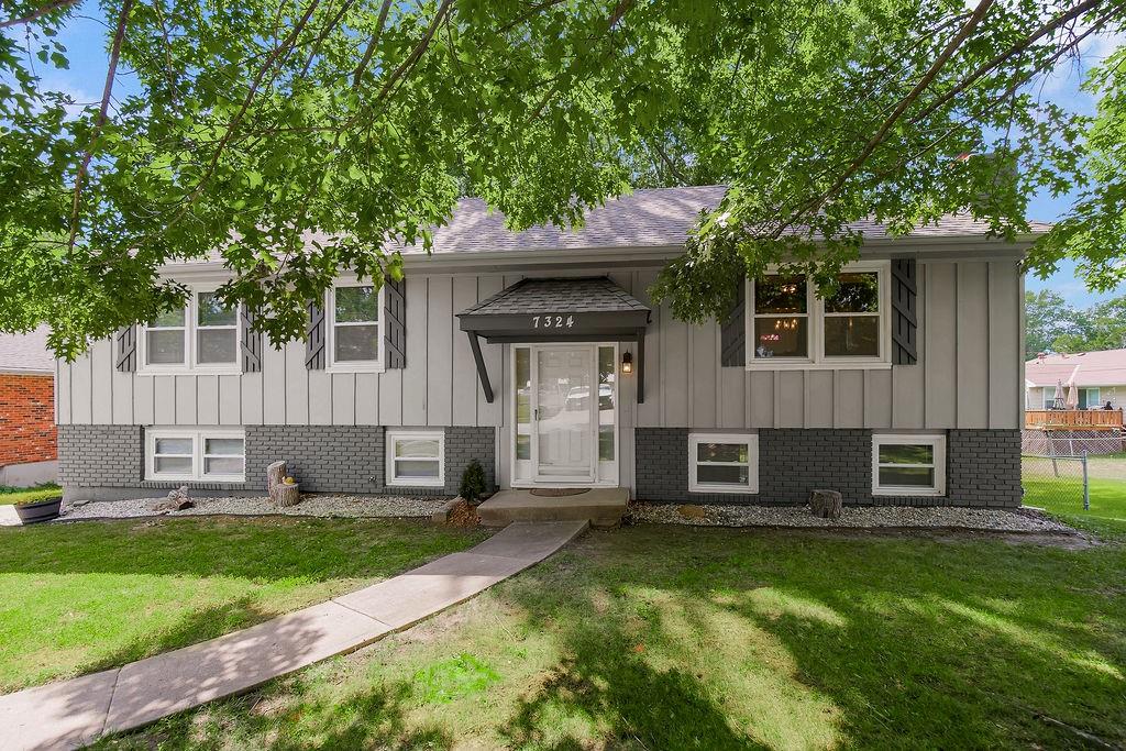 7324 N Euclid Avenue Property Photo 1