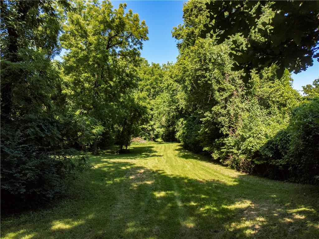 604 N Dickinson Road Property Photo 4