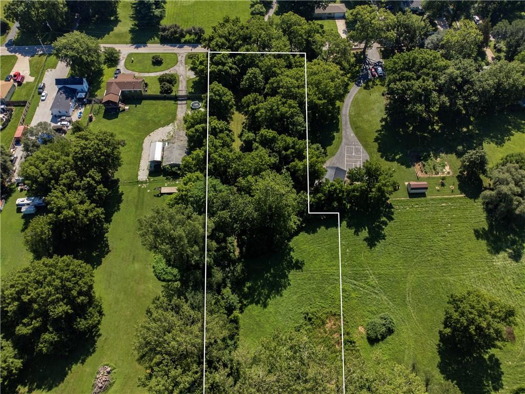 604 N Dickinson Road Property Photo 14
