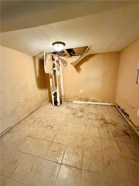 819 Monroe Avenue Property Photo 19