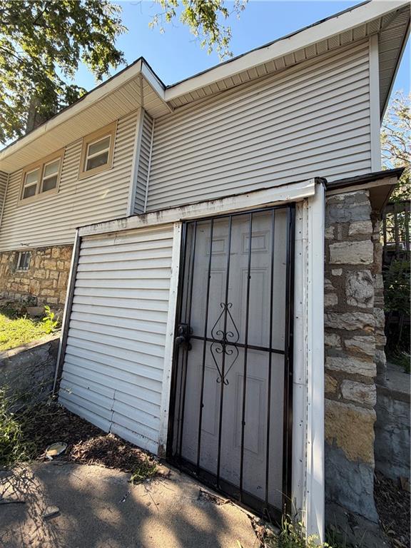 819 Monroe Avenue Property Photo 25